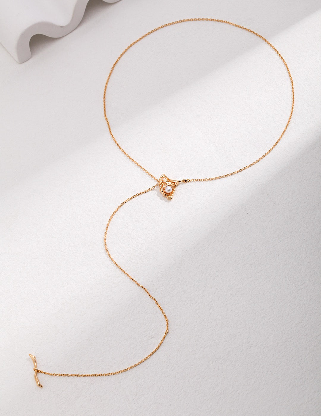 18K GOLD PLATED NECKLACE /Coral and natural pearls