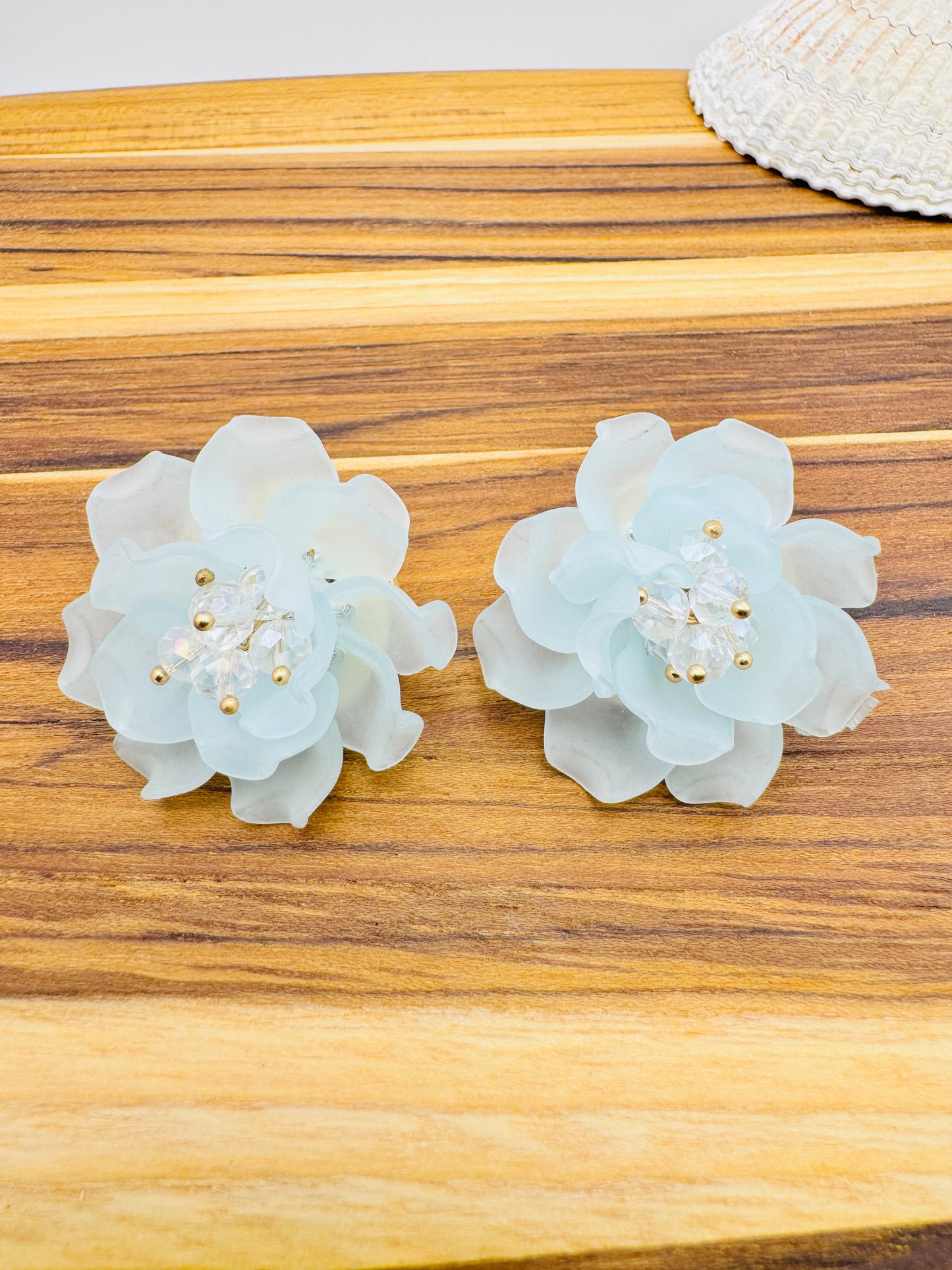 New Fashion Flower Shaped Multilayer Petal Earrings for Women